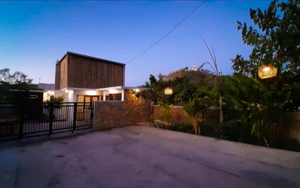 Surya Lombok Accommodation 셀롱 벨라낙 외부 사진
