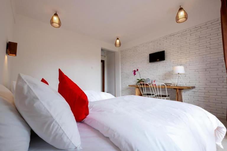 Surya Lombok Accommodation 셀롱 벨라낙 외부 사진
