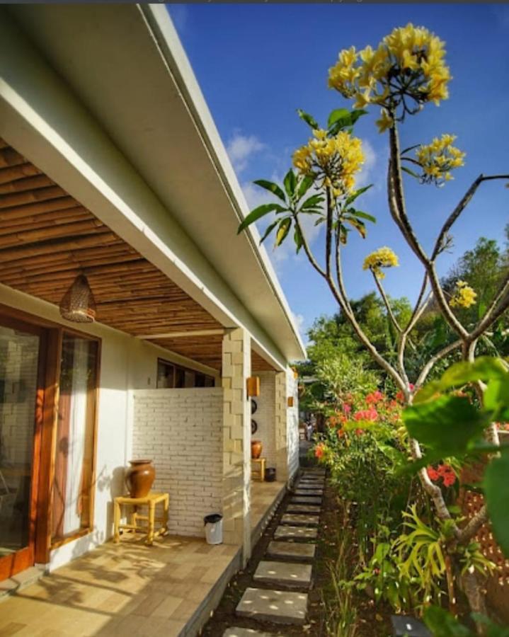 Surya Lombok Accommodation 셀롱 벨라낙 외부 사진